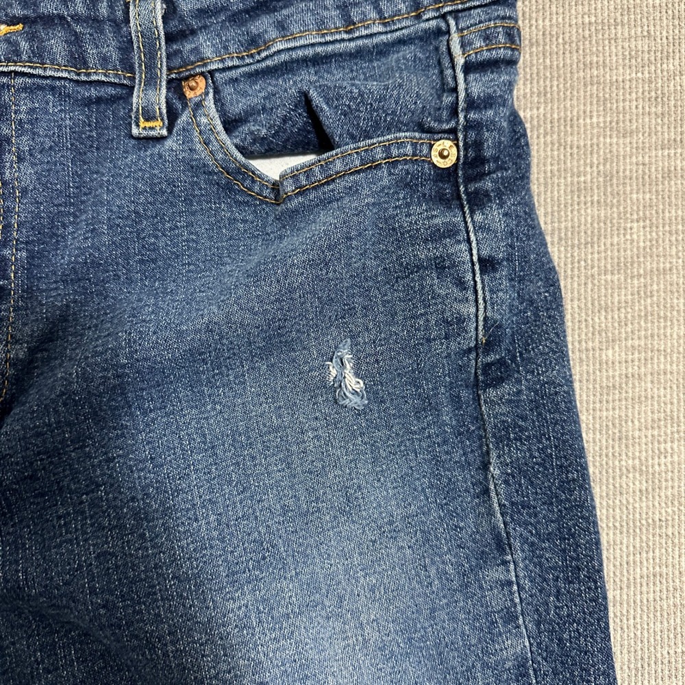 Levi's 519 Low Flare Jeans 13 JR Womens 32x31 Medium Wash Distressed Raw Hem Y2K - Picture 10 of 16